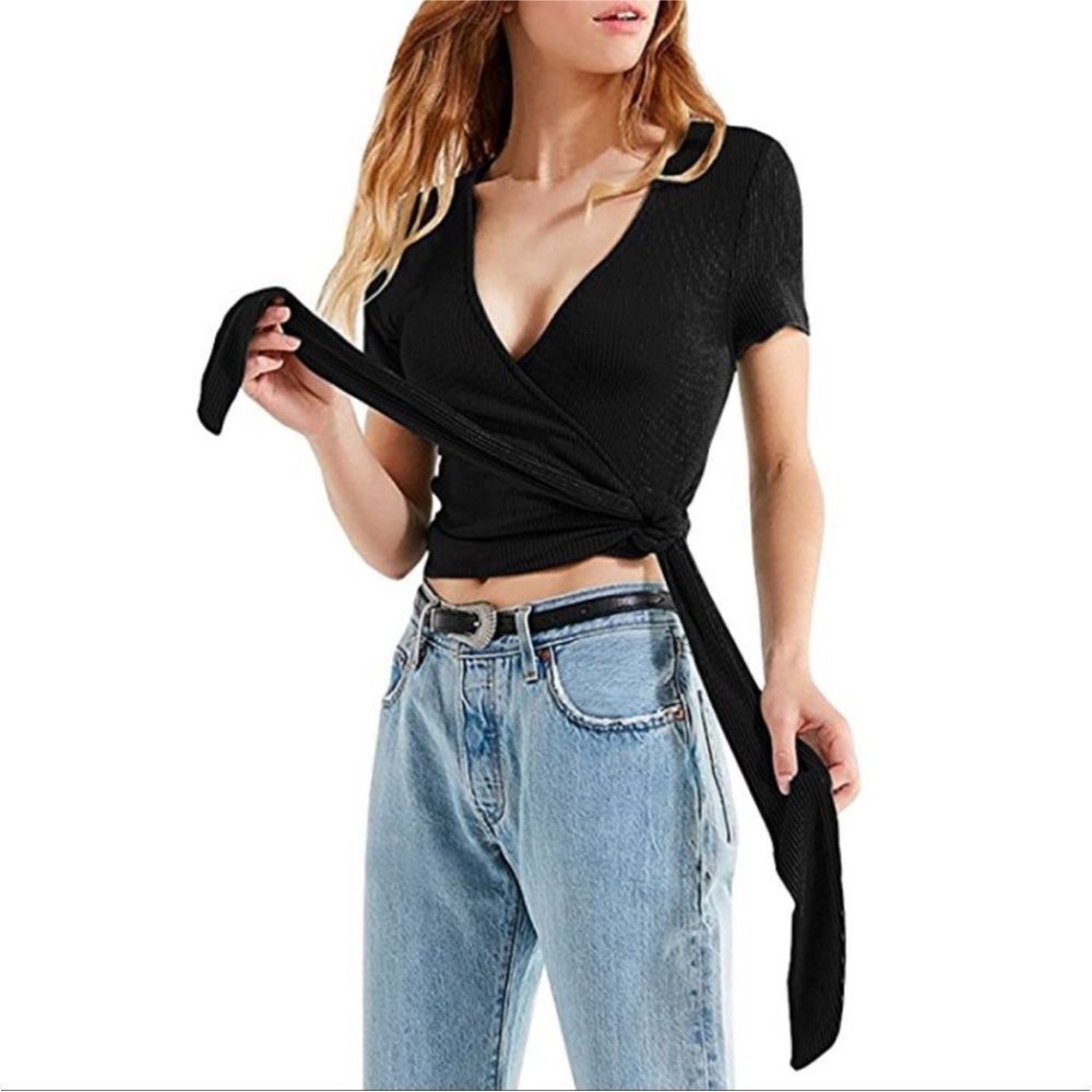 FOREVER 21 | NEW Black Short Sleeve Ribbed Wrap Top Women’s Size Large